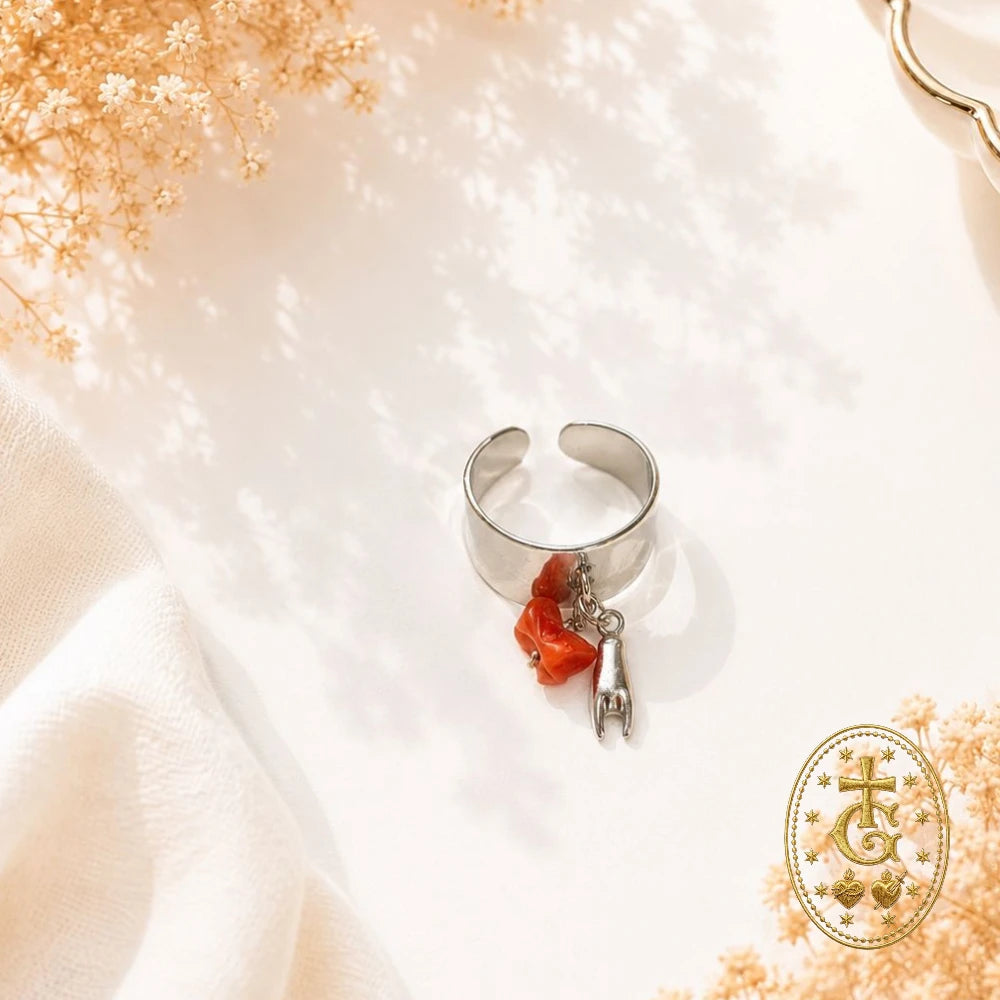 Bague Réglable Corne & Corail — Acier Martelé Corse