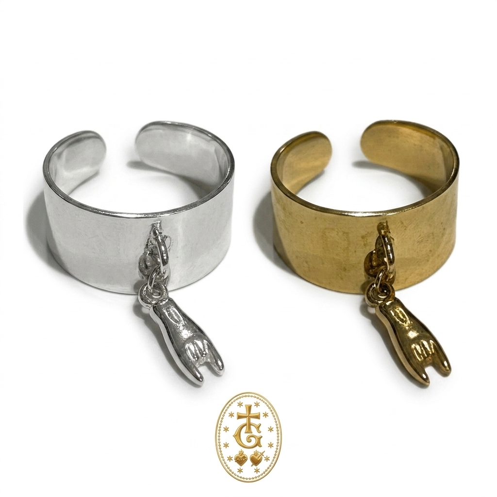 Bague Réglable Breloque Corne — Acier Martelé Corse