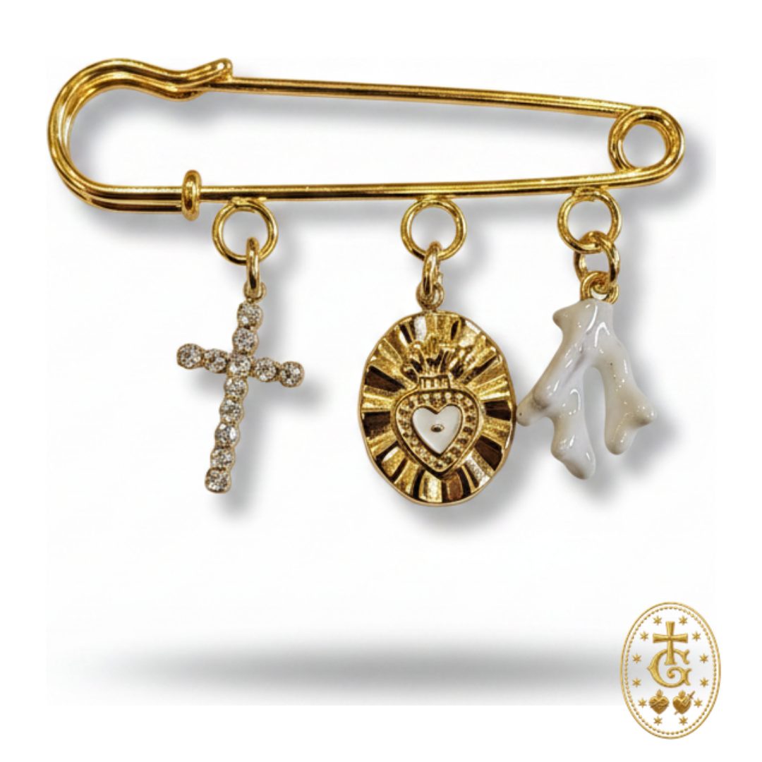 Broche charms blanc dorée cœur corail méditerranéen croix sacrée bijou artisanal corse Bastia Gloriosa