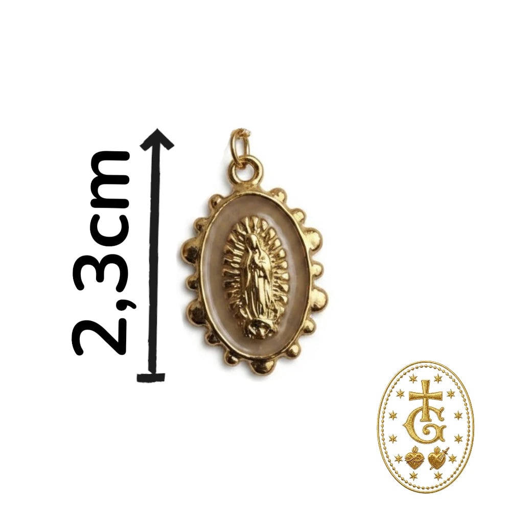 Collier Médaille Madone Émail Beige Crème & Contour Perlé — 2,3 cm